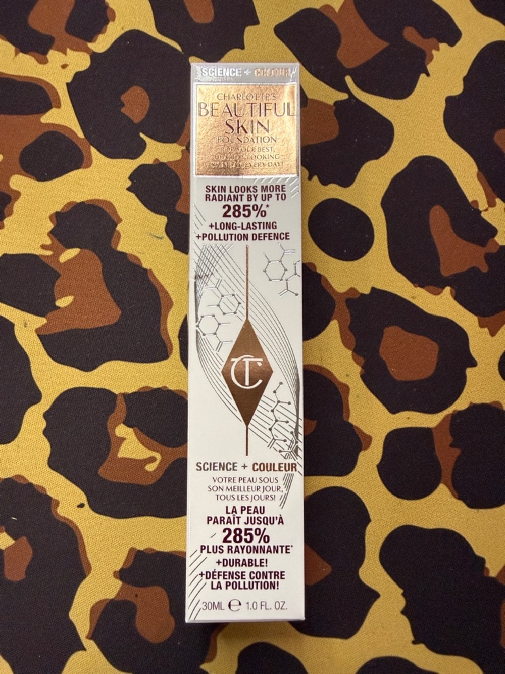 Charlotte Tilbury Beautiful Skin Foundation - Picture 6 of 9